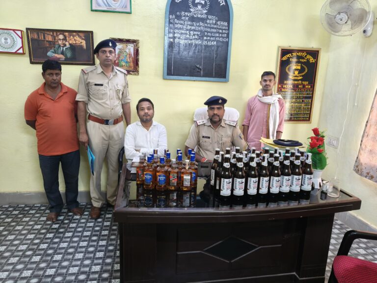 धुरकी: एफएसटी टीम की छापेमारी में 42 पीस अवैध अंग्रेजी शराब बरामद, दो गिरफ्तार